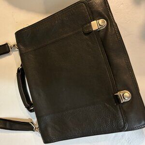 Pelle Studio Wilsons Leather Shoulder Laptop Black Messenger Briefcase India